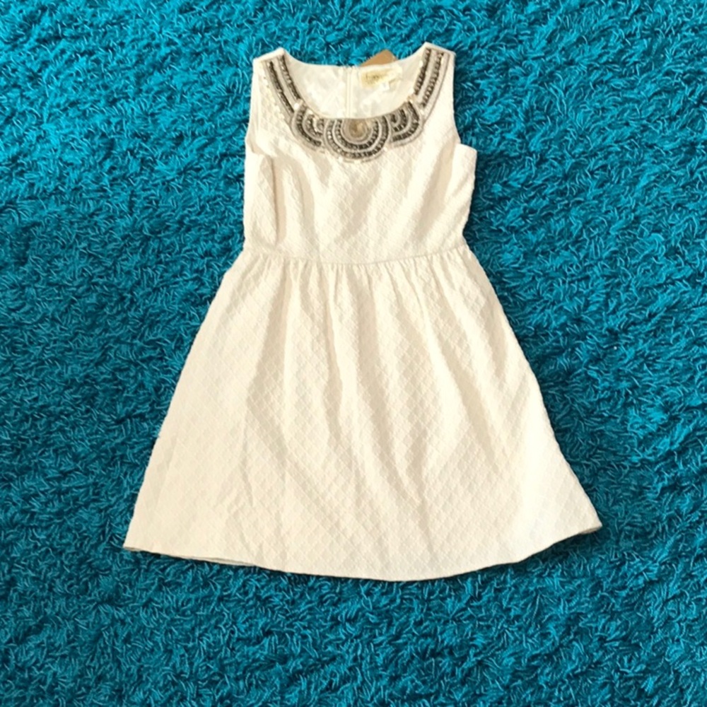 Francesca’s Elegant Beige Party Dress